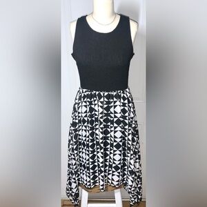 Almost Famous Sleeveless High low dress with geometric print Black/White small